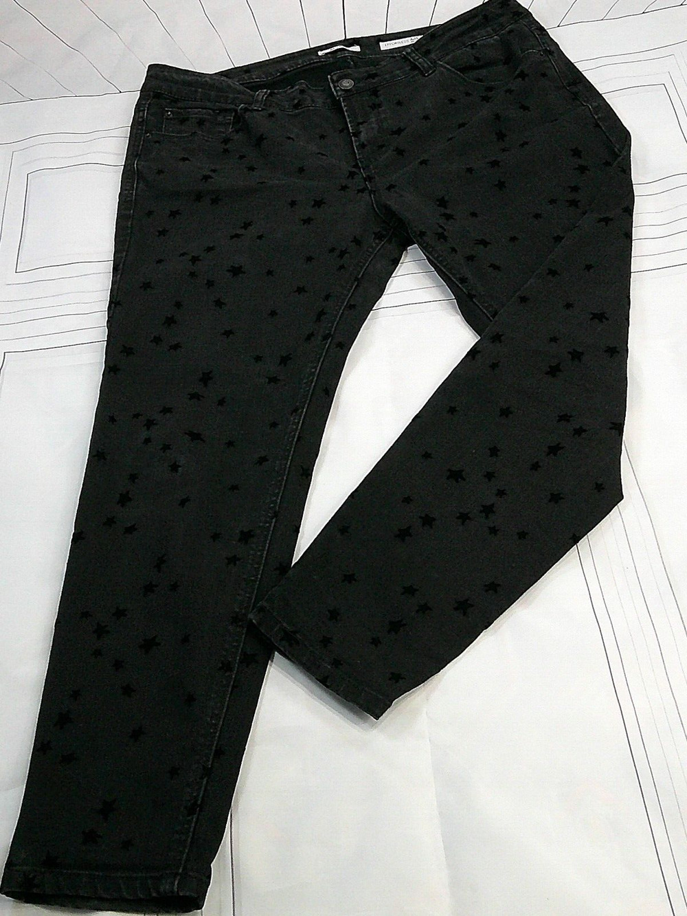 KENSIE Black W/Black Embossed Velvet Stars Ankle Mid Rise Skinny Jeans-Womens 14
